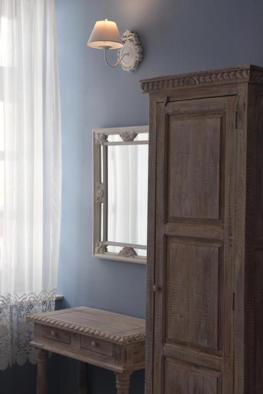 Oisyra Boutique Suites Ερμούπολη Εξωτερικό φωτογραφία