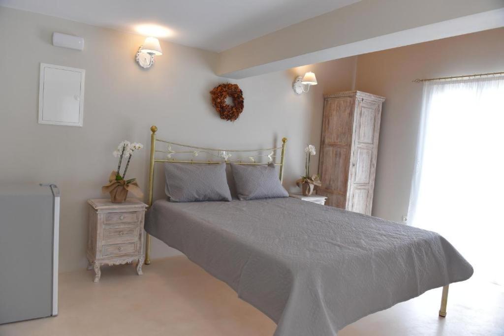 Oisyra Boutique Suites Ερμούπολη Εξωτερικό φωτογραφία