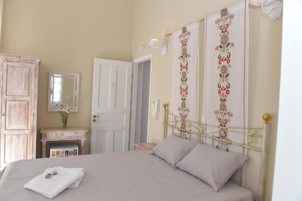 Oisyra Boutique Suites Ερμούπολη Εξωτερικό φωτογραφία
